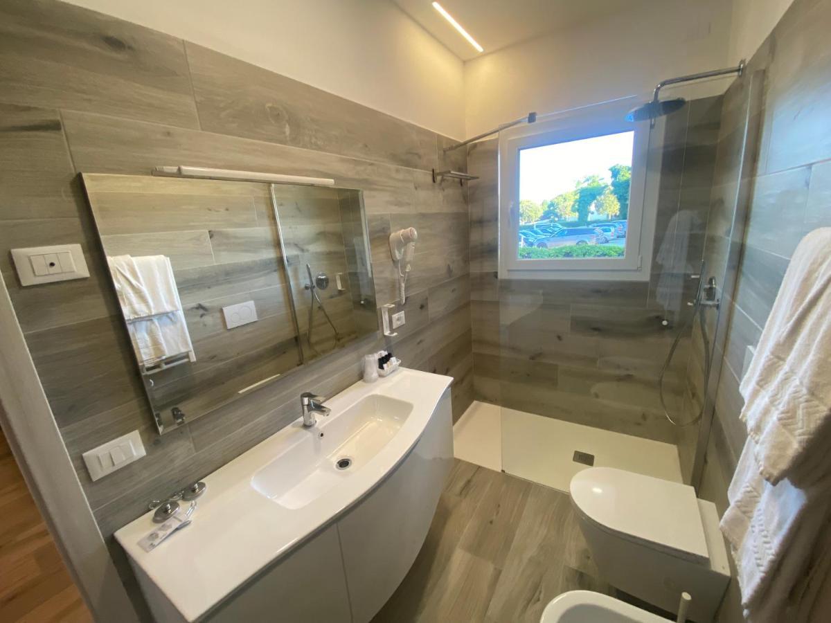 Marina Suites & Apartments 4 Stelle S กาออร์เล ภายนอก รูปภาพ